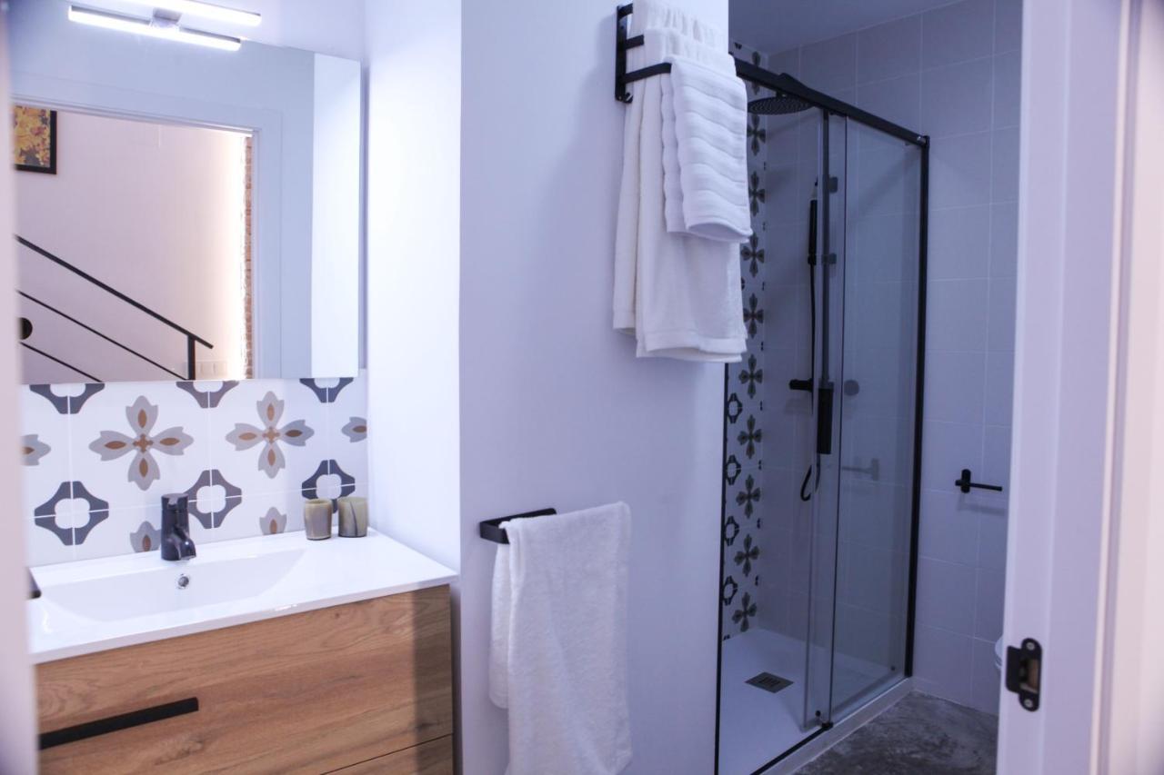 Apartamentos Bocairenthomes, En Pleno Centro De Bocairent, Con Pequena Piscina Y Parking Privado المظهر الخارجي الصورة